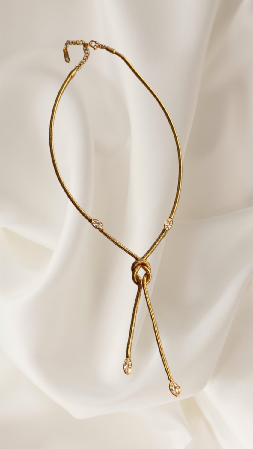 Collier Esra