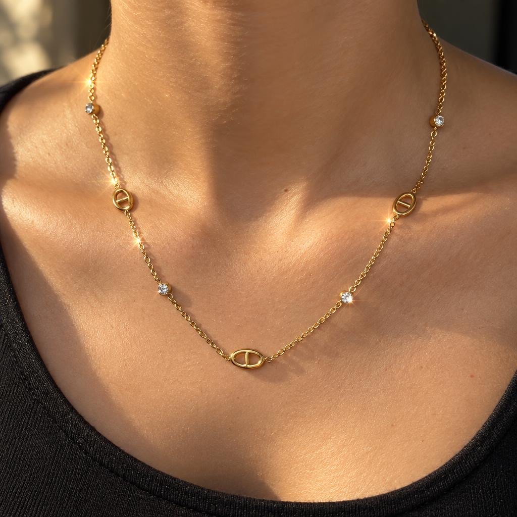 Collier Malak porté